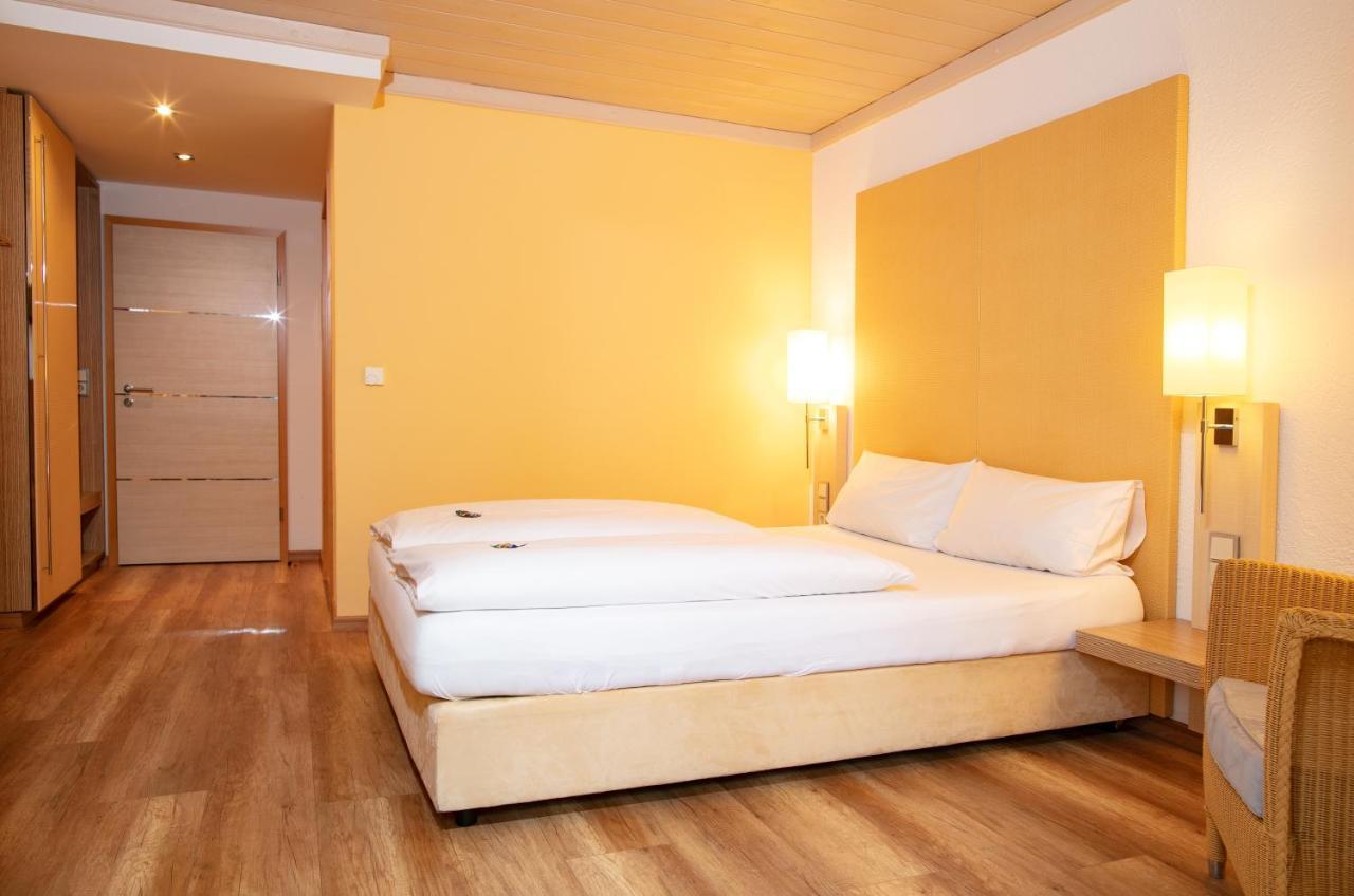 Landhotel Groenenbach Bad Groenenbach Bagian luar foto