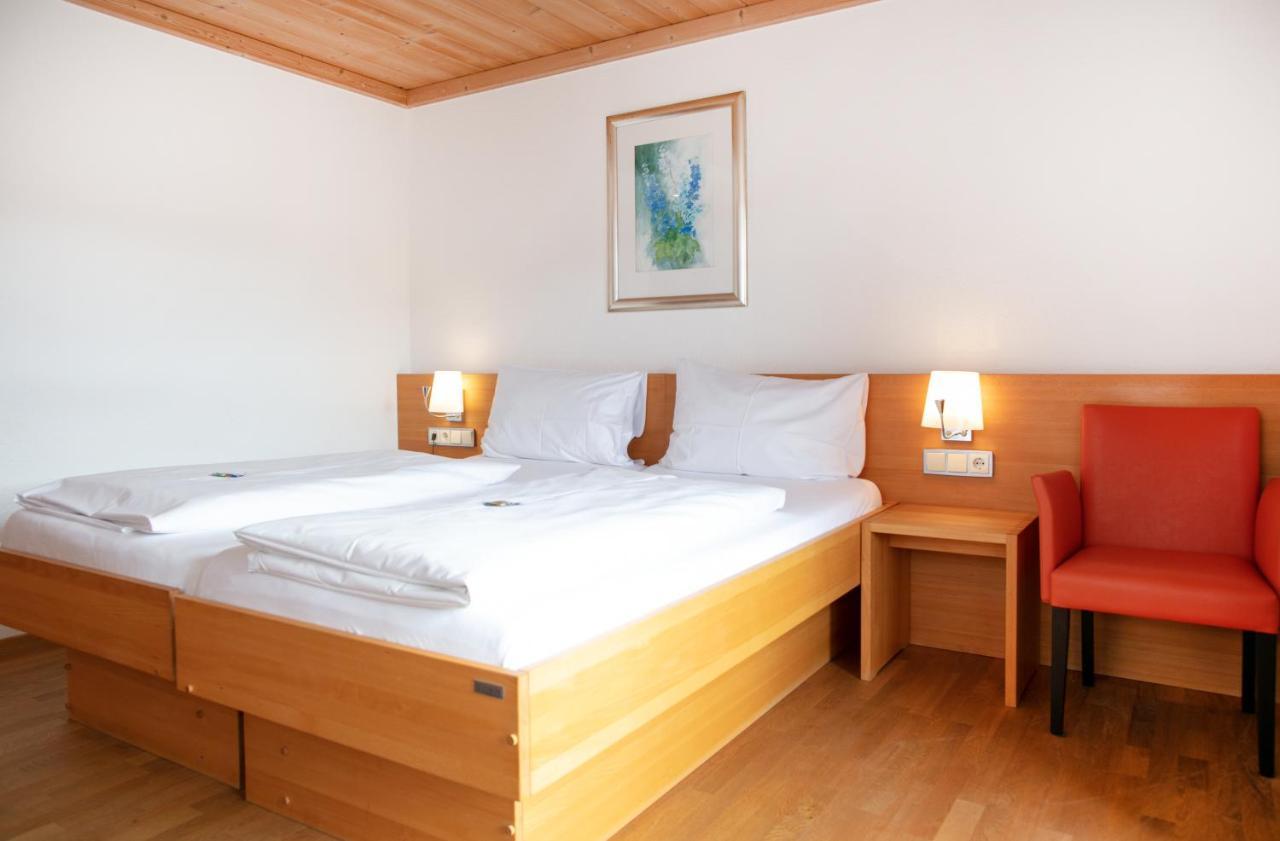 Landhotel Groenenbach Bad Groenenbach Bagian luar foto
