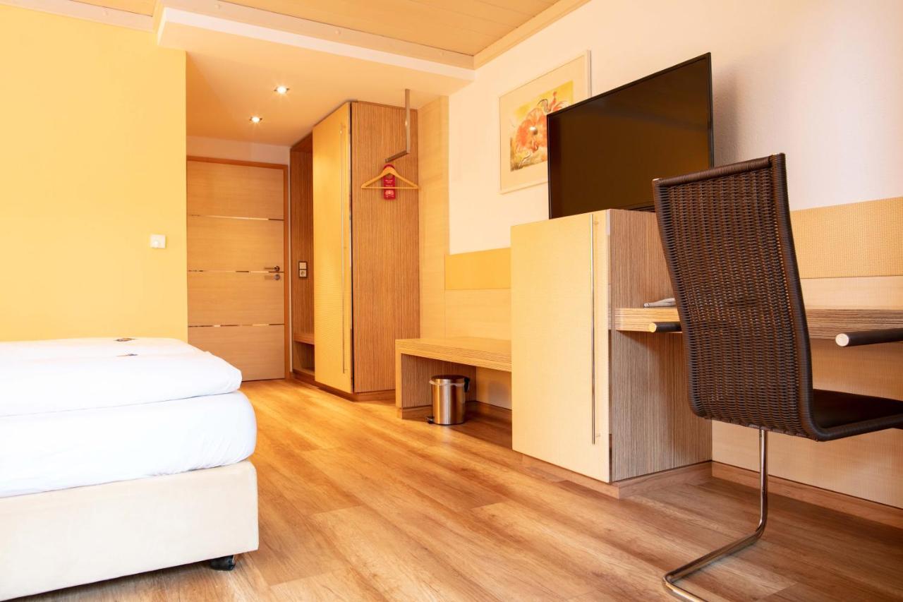 Landhotel Groenenbach Bad Groenenbach Bagian luar foto