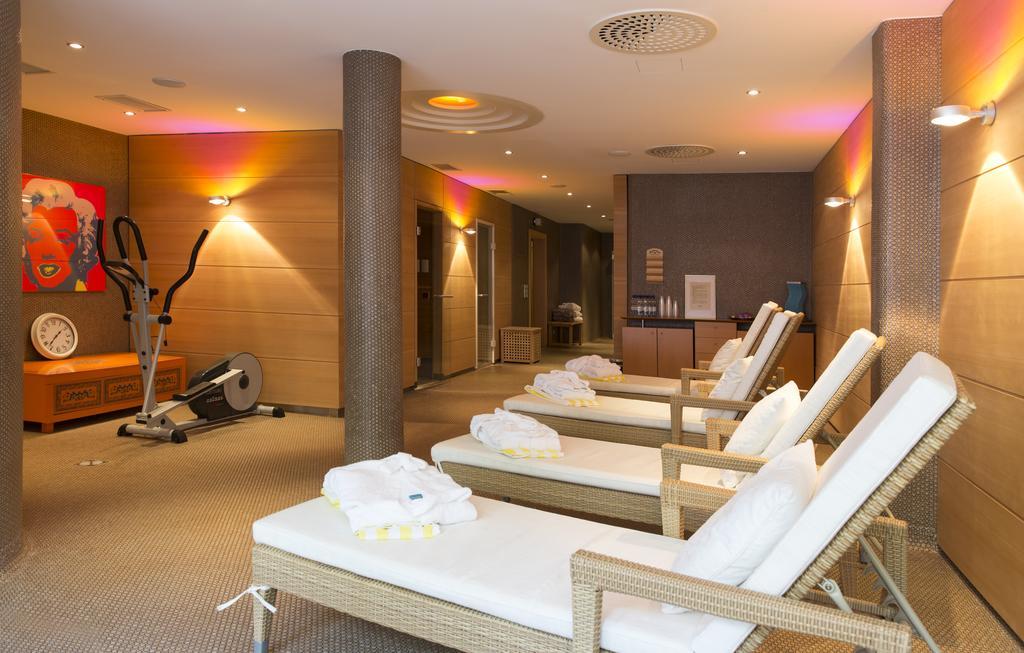 Landhotel Groenenbach Bad Groenenbach Bagian luar foto