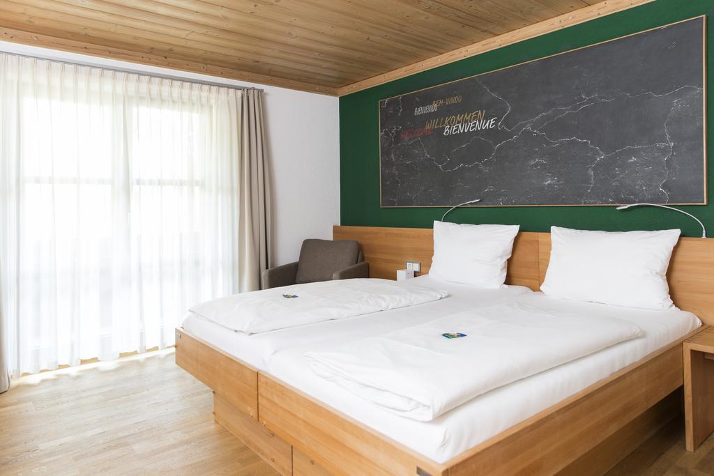 Landhotel Groenenbach Bad Groenenbach Bagian luar foto