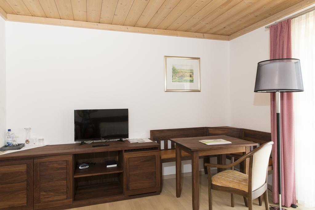 Landhotel Groenenbach Bad Groenenbach Bagian luar foto